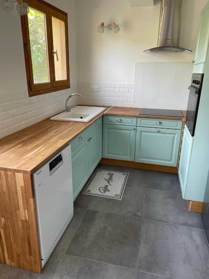 Appartement Avec Jardin Privatif อฌักซิโอ้ ภายนอก รูปภาพ
