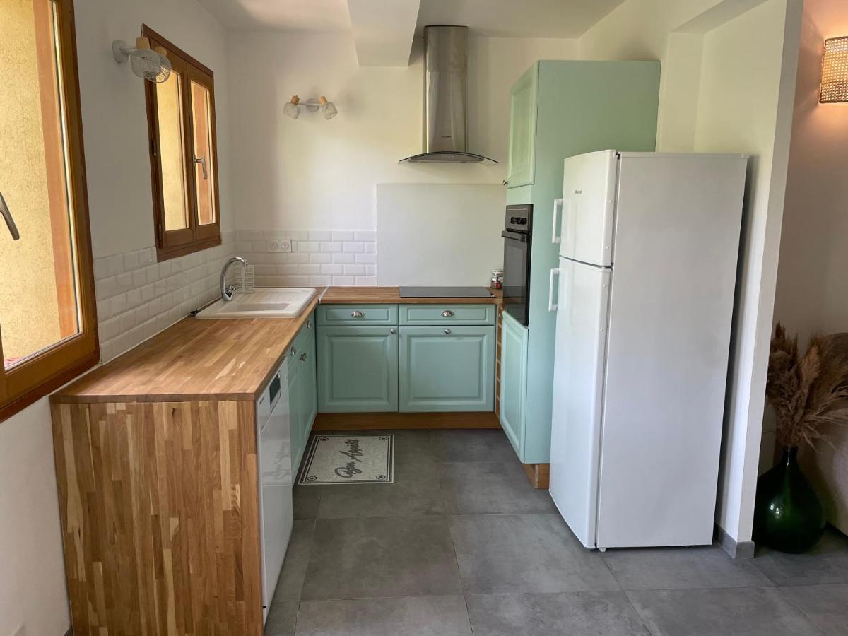 Appartement Avec Jardin Privatif อฌักซิโอ้ ภายนอก รูปภาพ