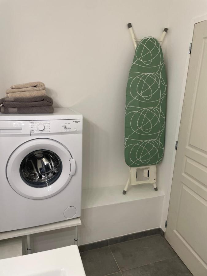 Appartement Avec Jardin Privatif อฌักซิโอ้ ภายนอก รูปภาพ