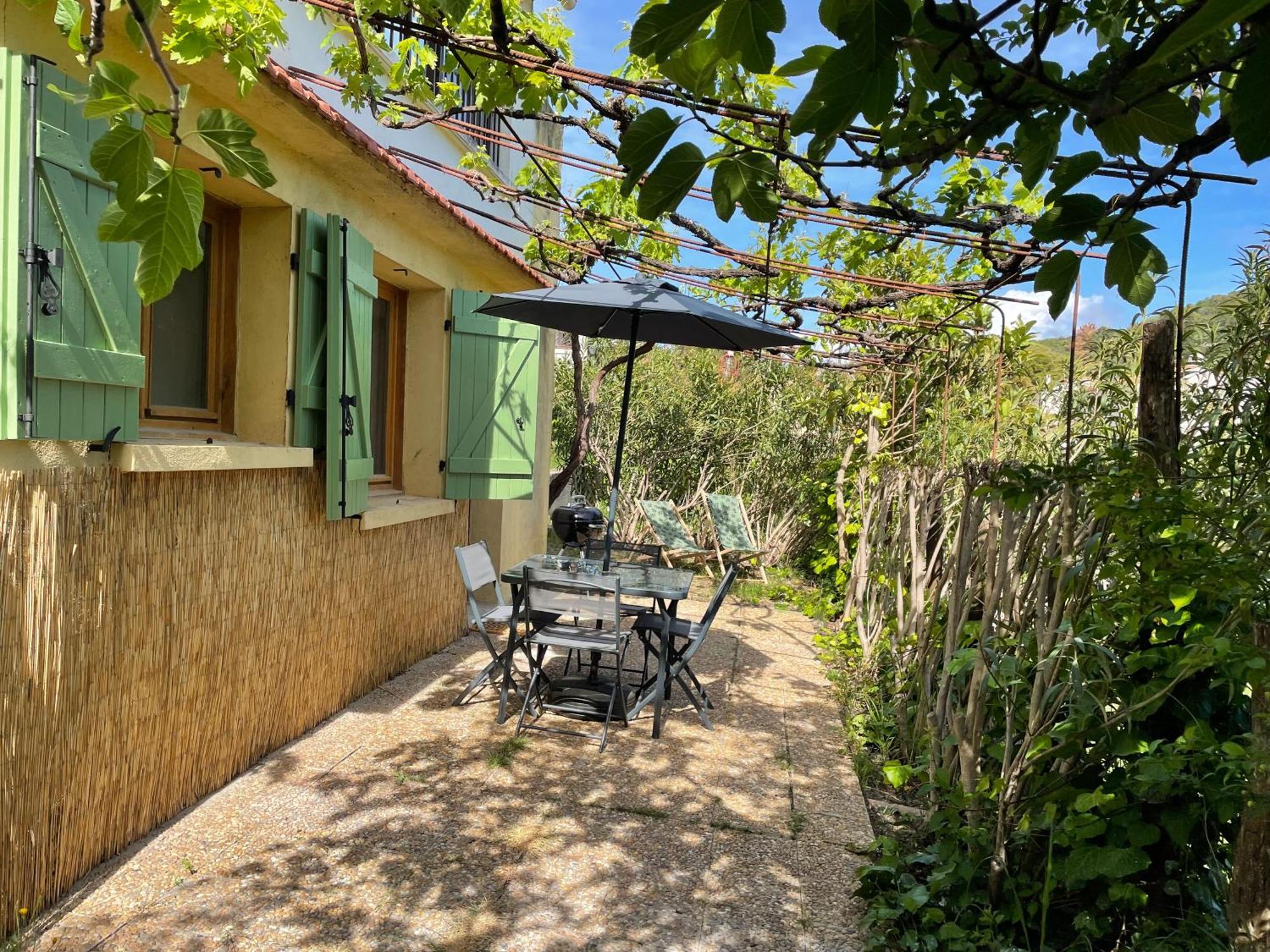 Appartement Avec Jardin Privatif อฌักซิโอ้ ภายนอก รูปภาพ